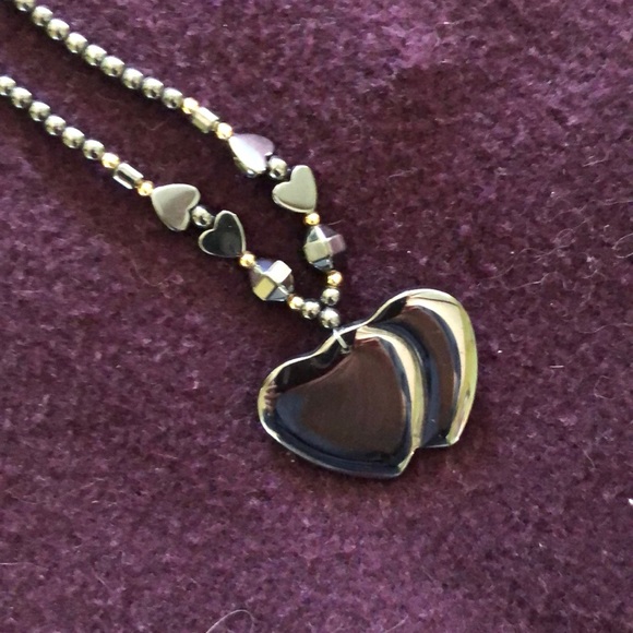 18” heart hematite necklace - Picture 2 of 2